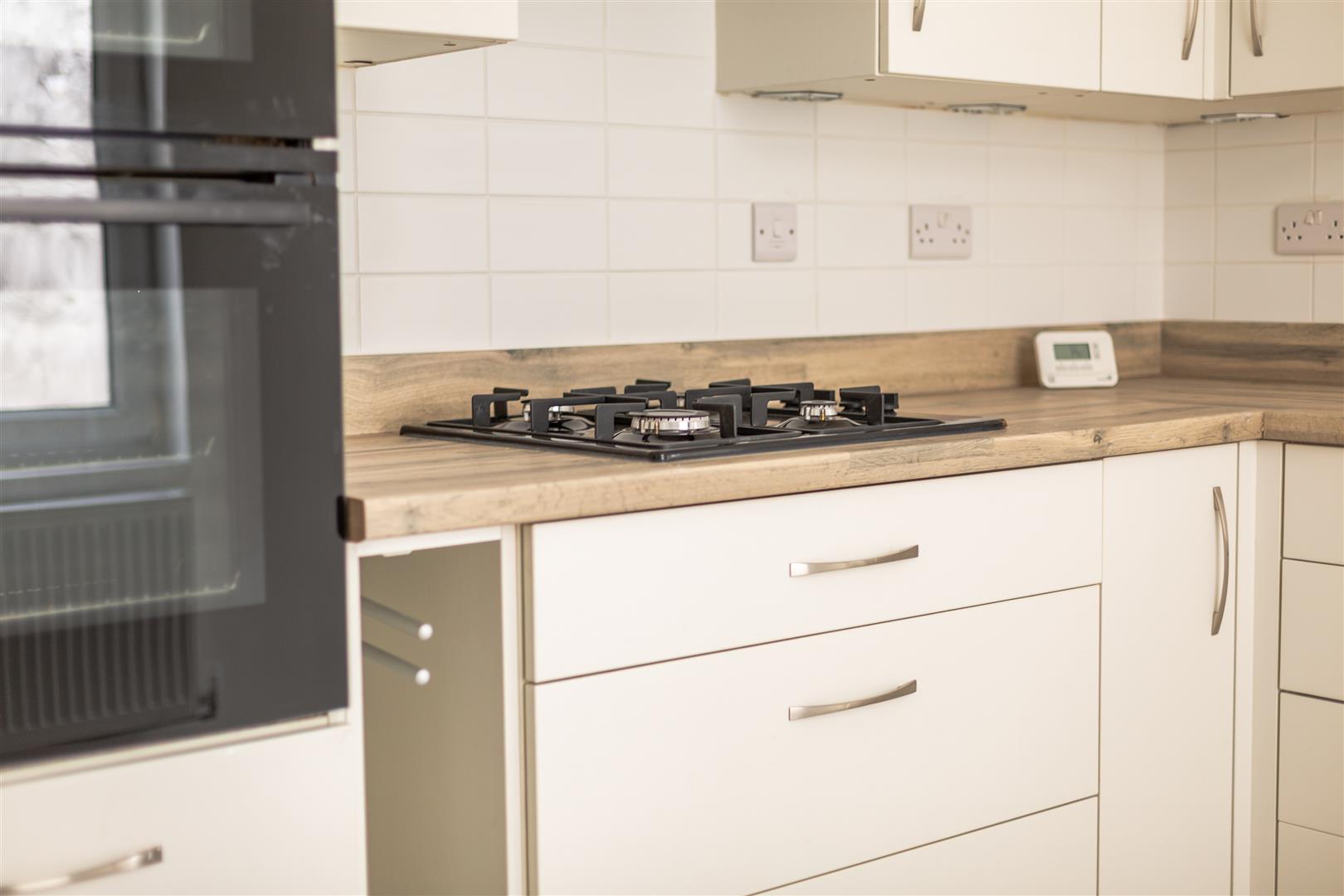 Robert Street, Manselton, Swansea, SA5 9NA